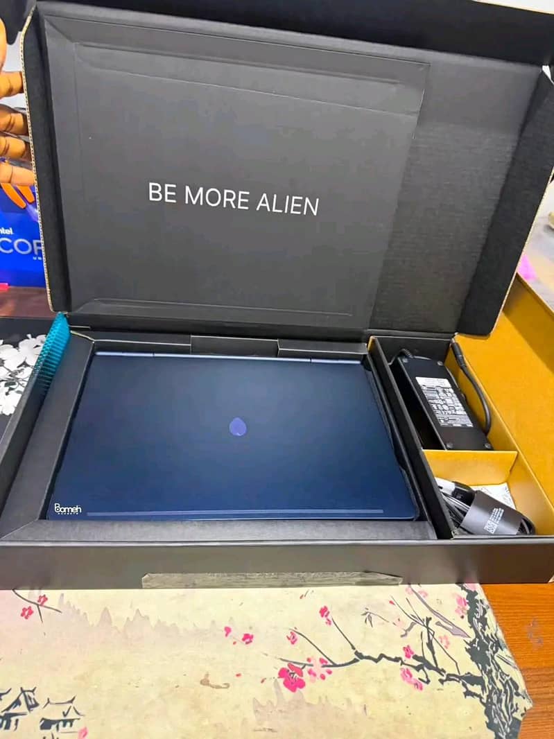 ALIENWARE 16X AURORA 1