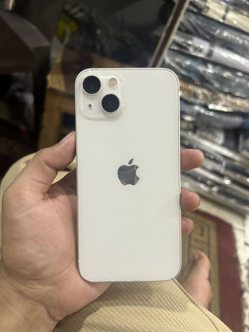 Apple iPhone 13 0