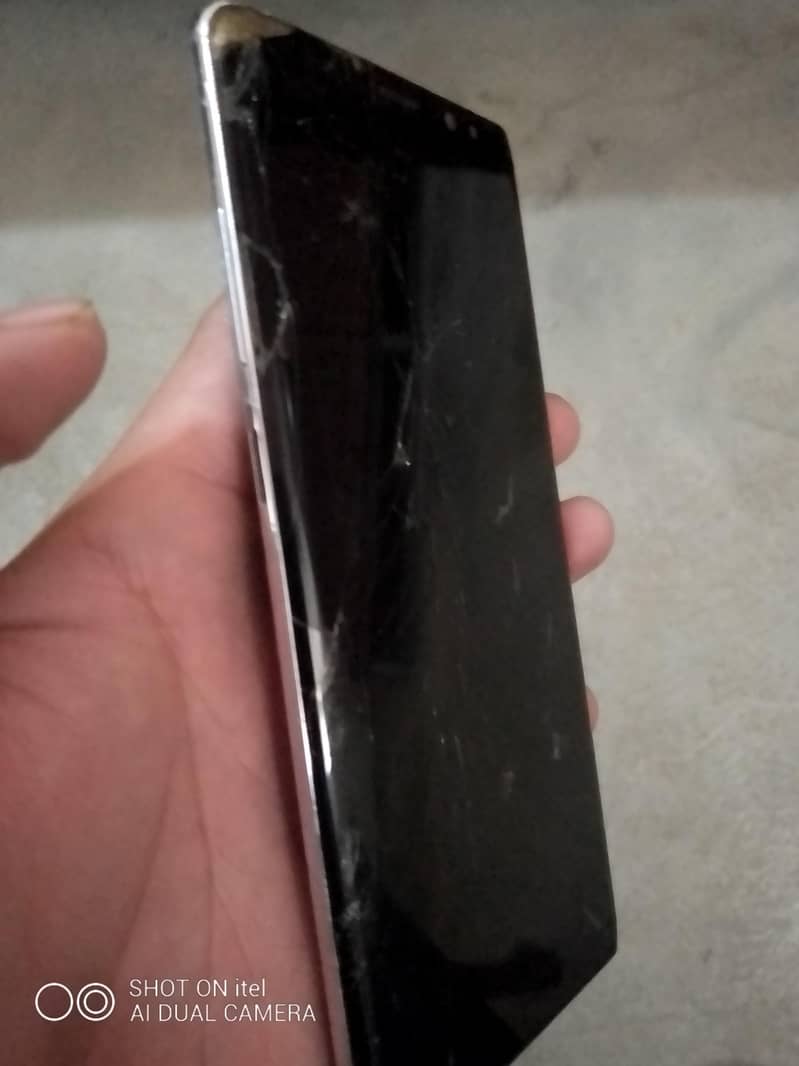 Samsung Mobile Note 8 1