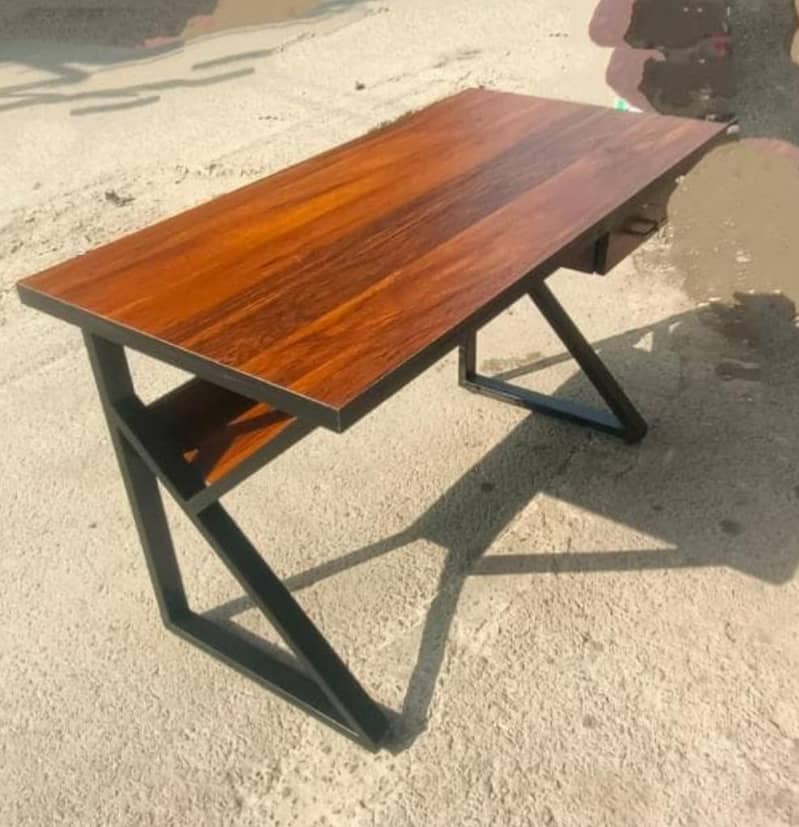 computer table 8