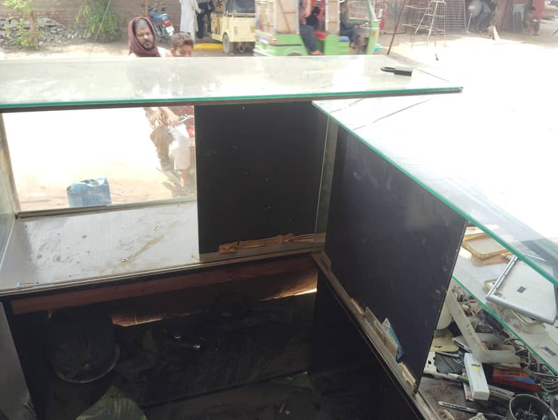 Mobile Shop counters 8
