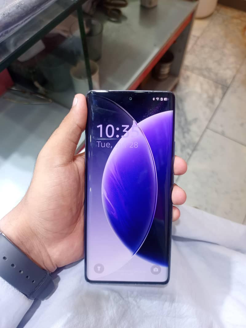 Tecno CAMON 30S 1