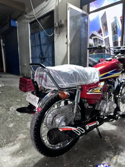 2019 125