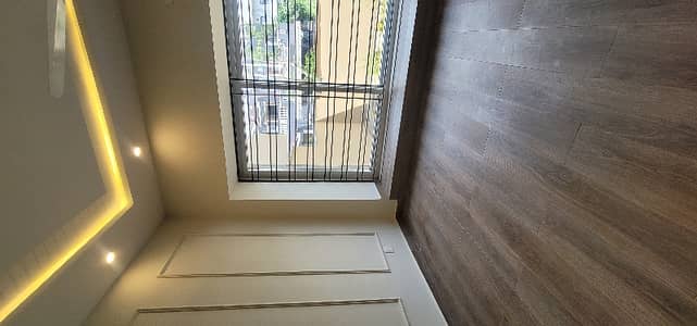 10 Marla Brand new house on Top Location Solid construction works done. Dem 4.90 Cr