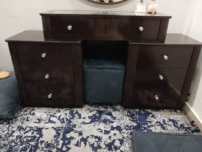 Dressing table for sale