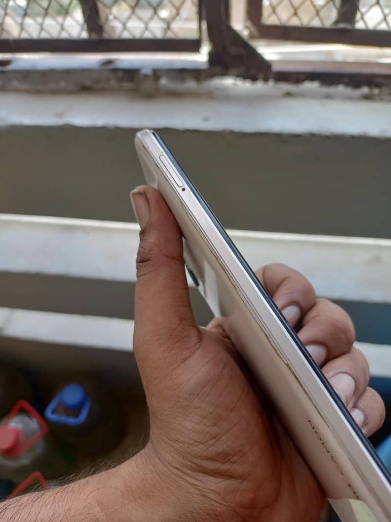 Tecno CAMON 18T 7