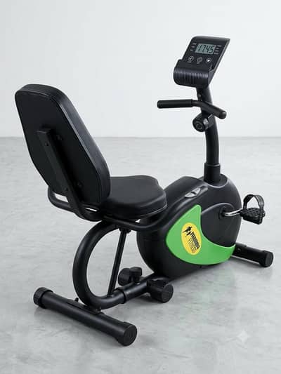 Maxima Fitness Recombent excersise cycle.