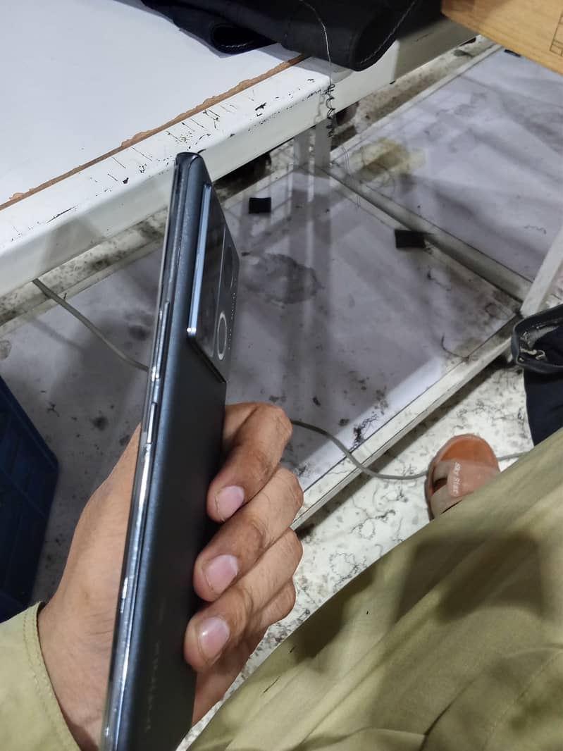 Infinix Note 40 Pro Plus 4