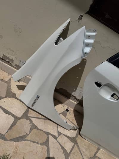 Toyota Prius 2010-2015 doors & Fender Pearl White Genuine Paint