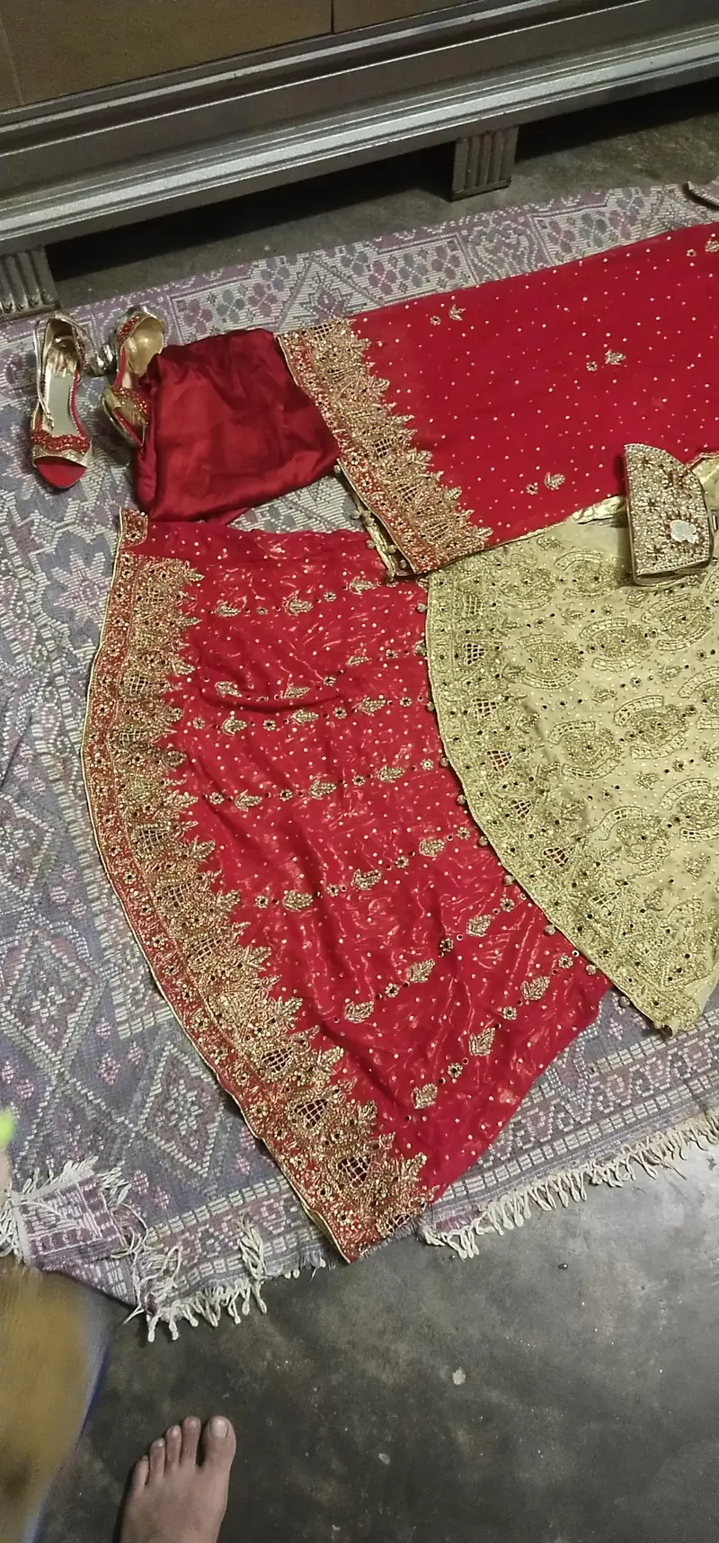 Lehnga new condishn ful set one time usedd fee hurs — photo 5
