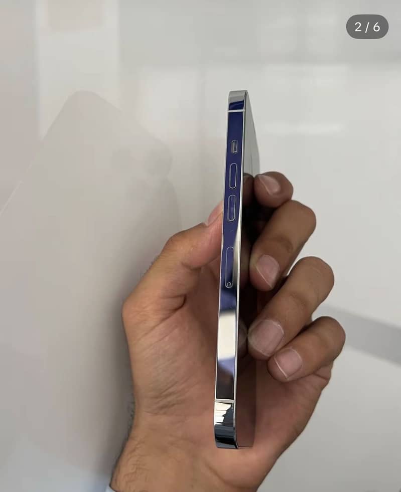Apple iPhone 13 Pro 2