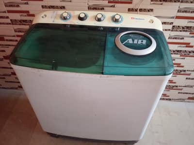 good condition washing machine with Drayer