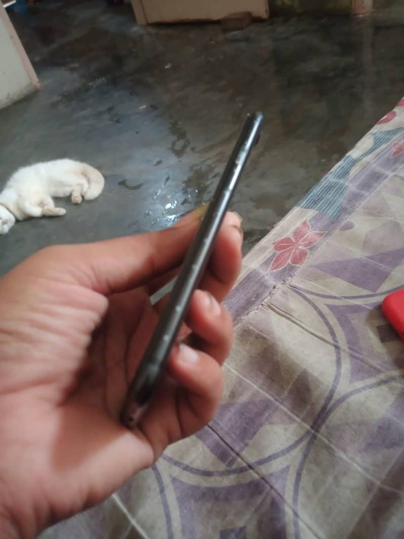 Apple iPhone 7 1