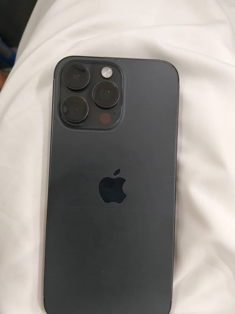 Apple iPhone 15 Pro Max 0