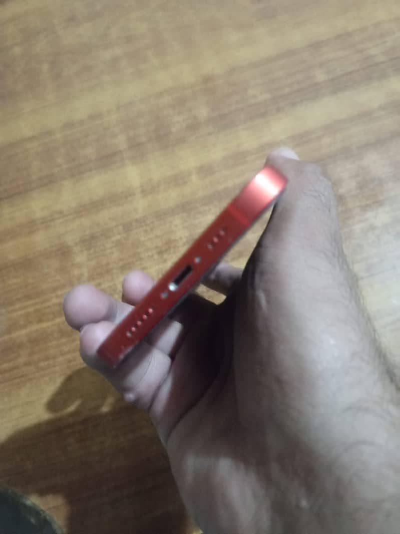Apple iPhone 12 6