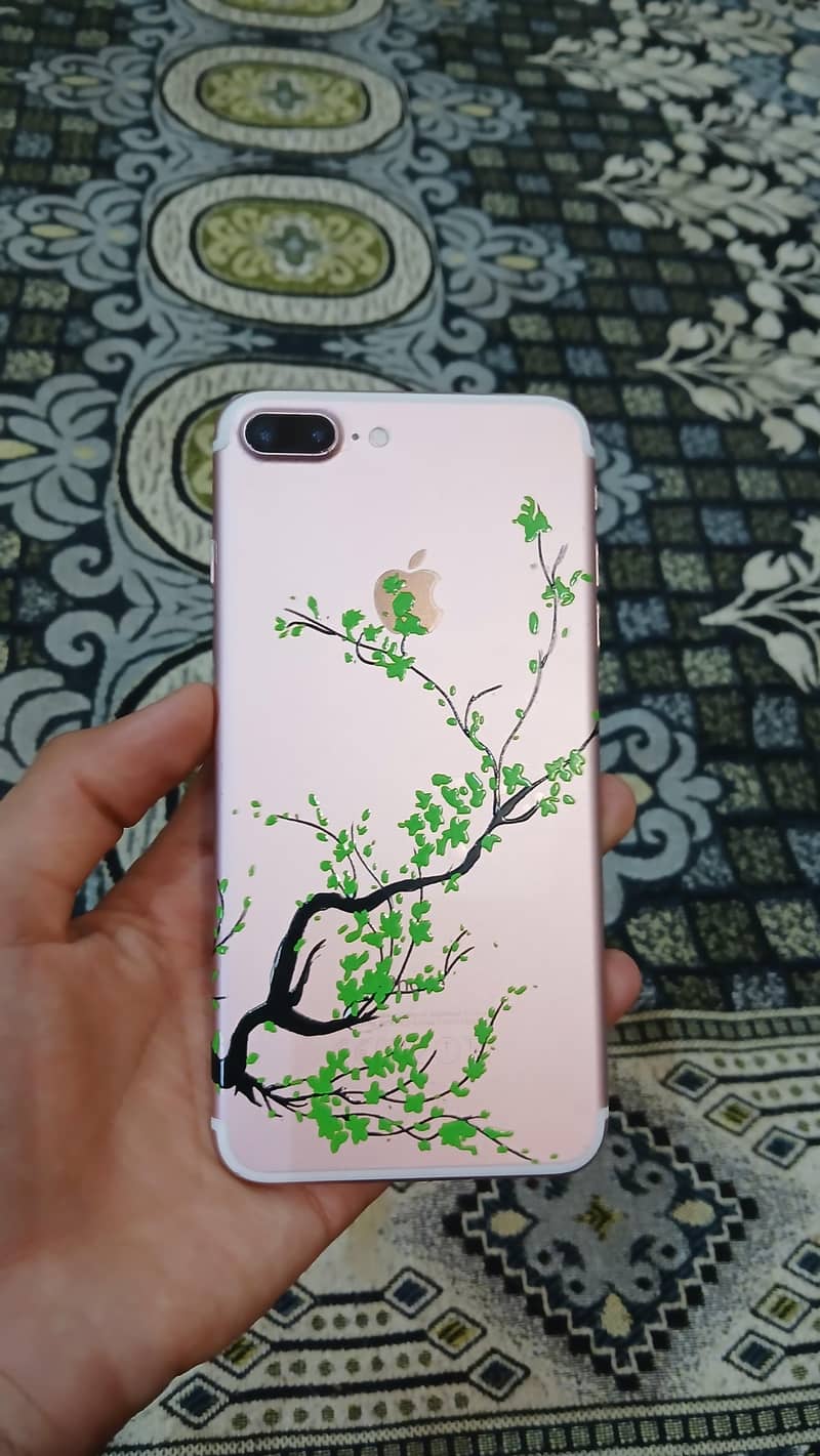 iphone 7  plus 3