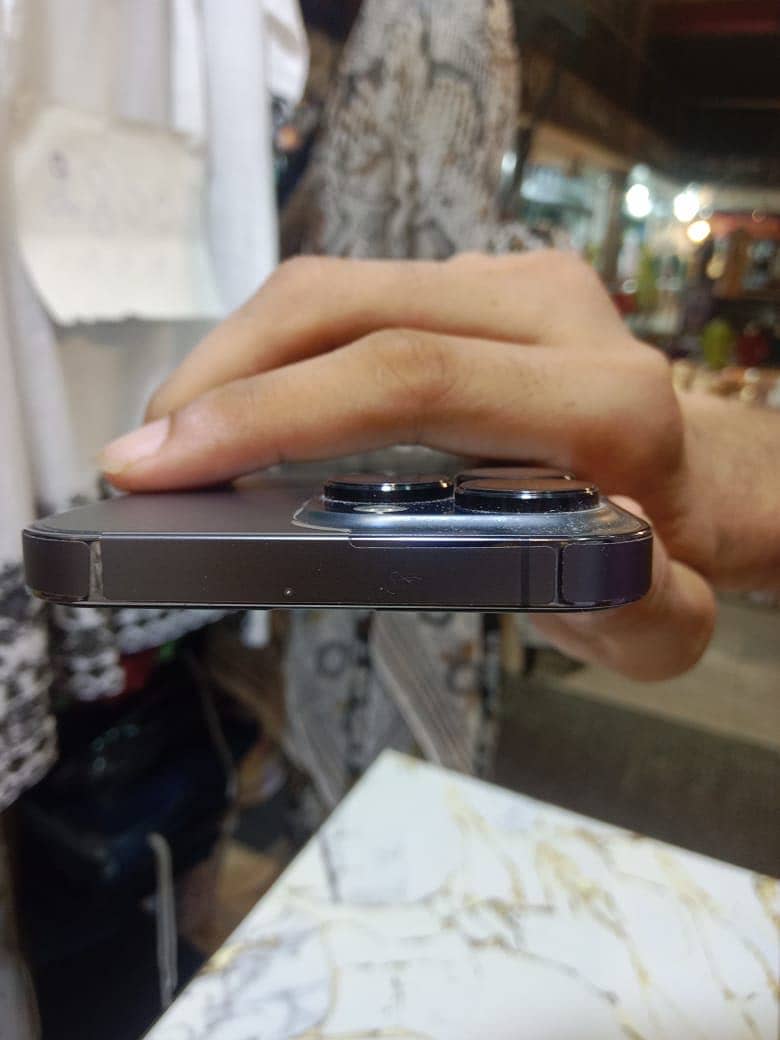 Apple iPhone 13 Pro 1