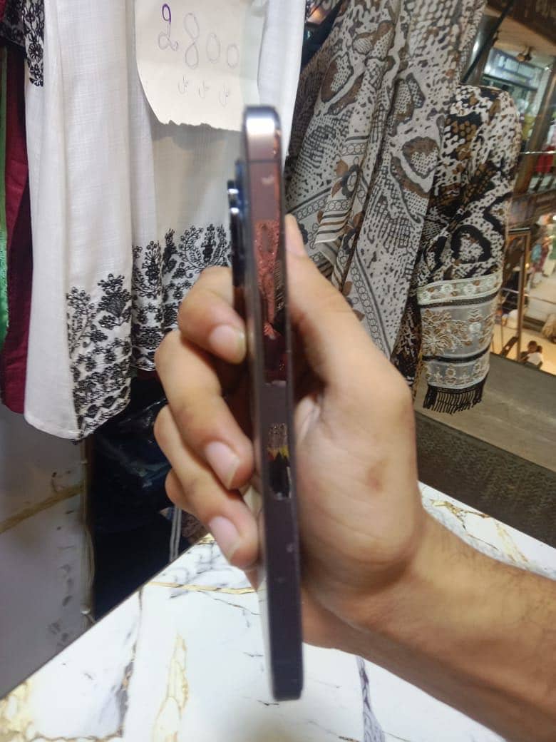 Apple iPhone 13 Pro 2