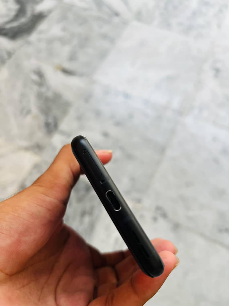 One Plus 10 Pro 4