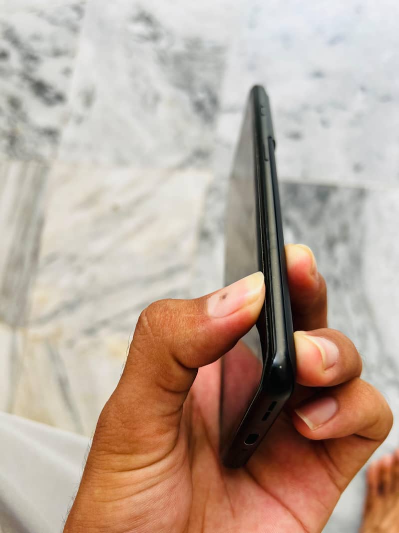 One Plus 10 Pro 6