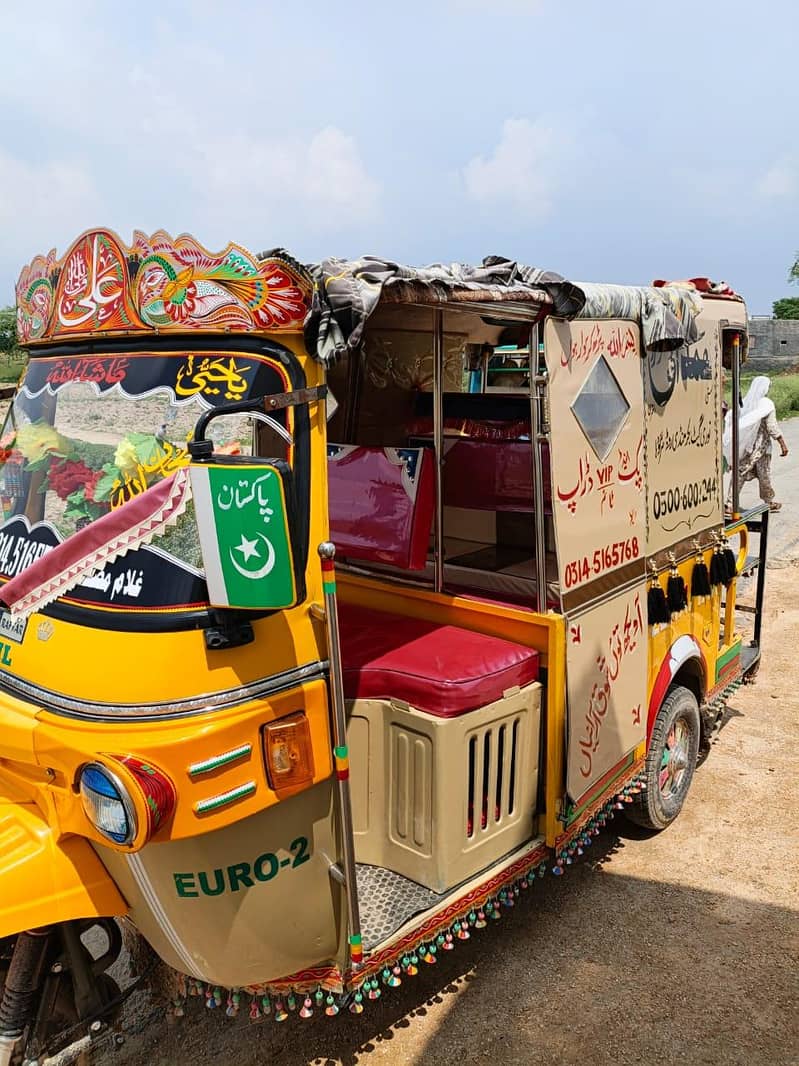 Fully Modified Auto Rikshaw 5