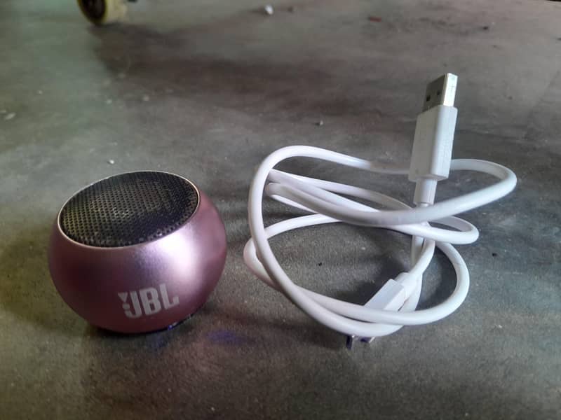 JBl (used) 2