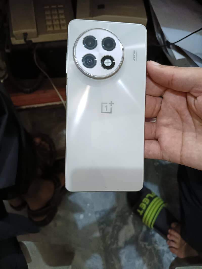 One Plus 13R 3