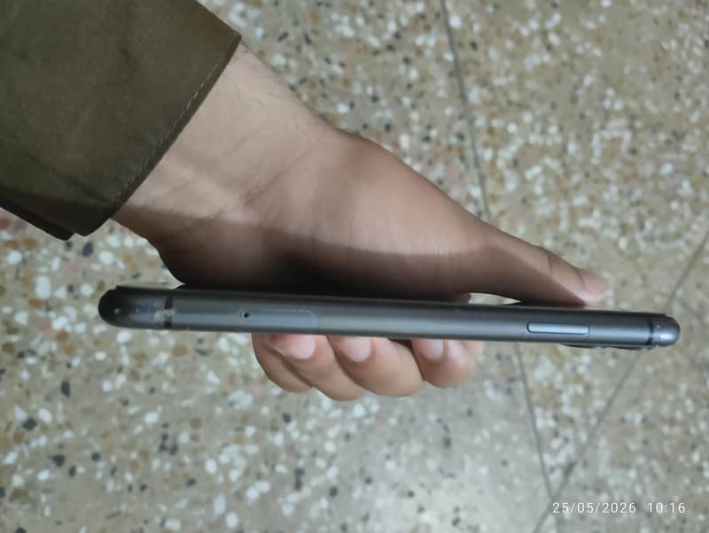 Apple iPhone 11 2