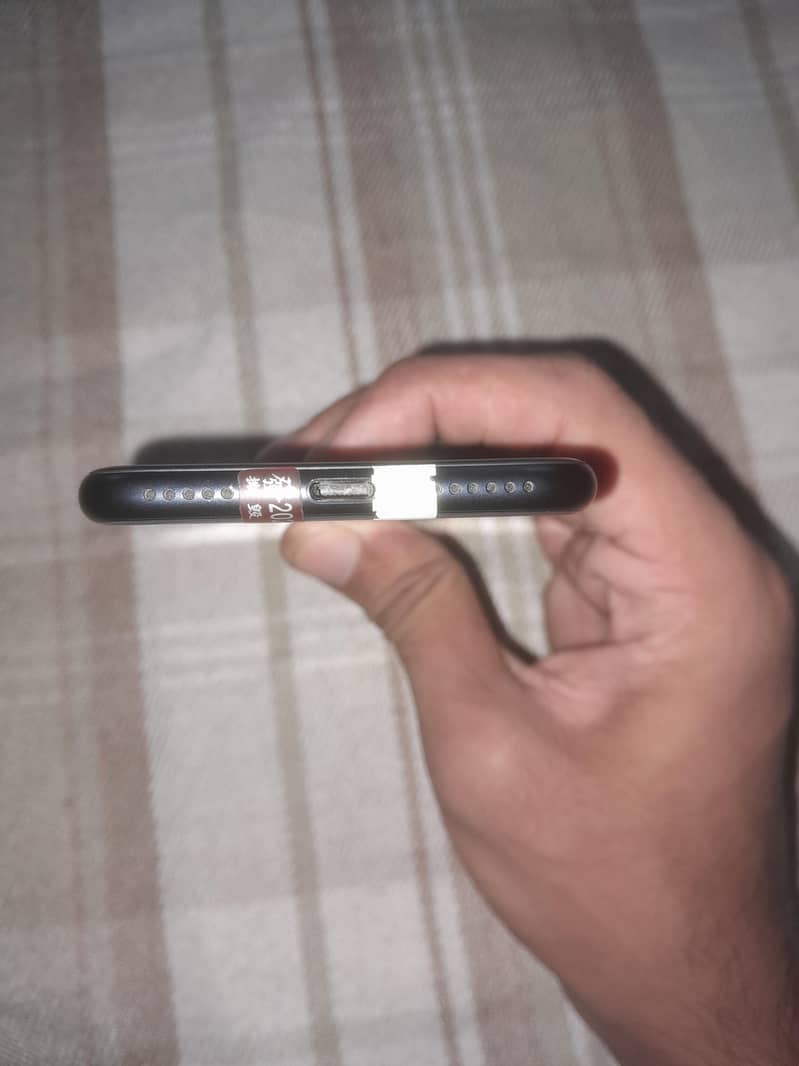 Apple iPhone SE 4