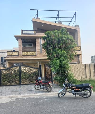 10 Marla New House For Rent