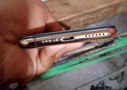 Apple iPhone XS