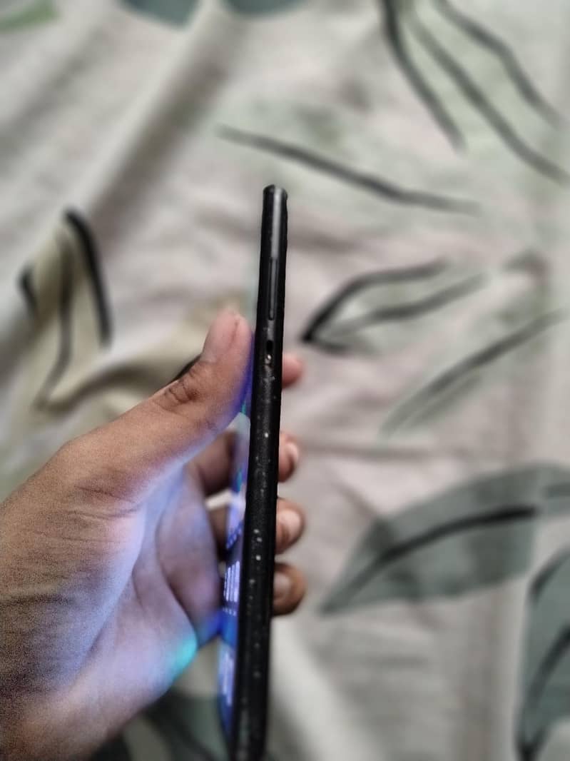 Honor 8X 3