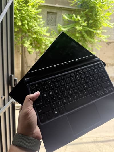 Dell 5290 2. in. 1 | i5 - 8th | 8 gb 256ssd | 2k tuch detachable display