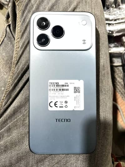 Tecno Spark 50 ram 6+12 memory 128