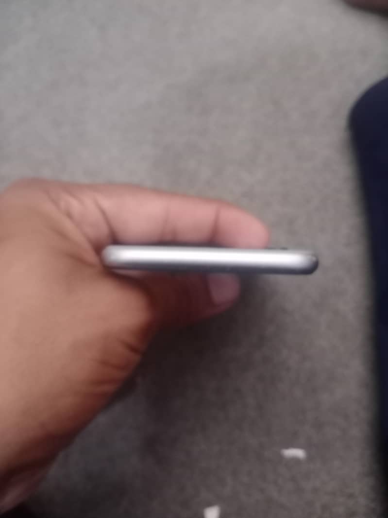 Apple iPhone 6S 2