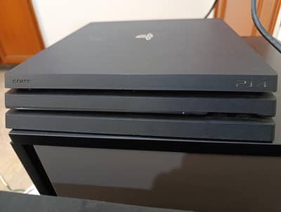 PS4 pro /1 TB Gaming Console - Perfect Condition