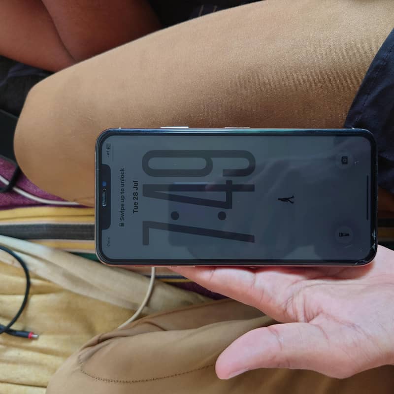 Apple iPhone 11 Pro Max 3