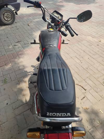 CD 70 for sale in fresh condition