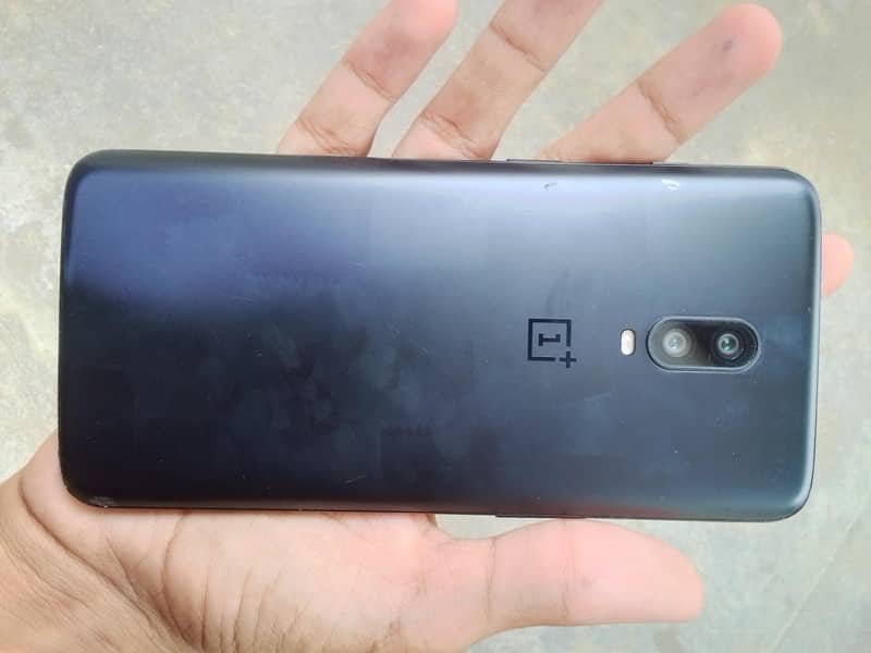 One Plus 6T 2