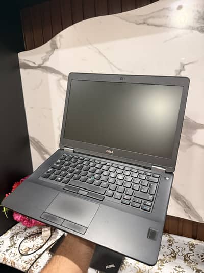 Dell 5470 core i5 6th gen 256Gb Nvme ssd 14 inch FHD display