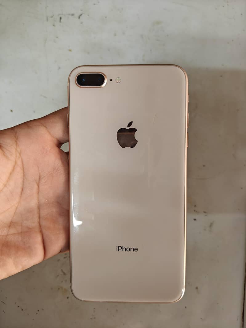Apple iPhone 8 Plus 6