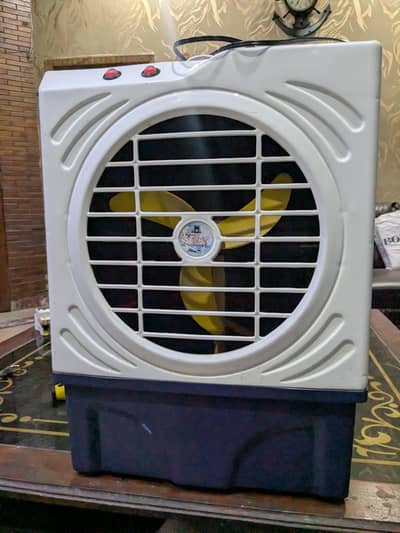 Air cooler with supply