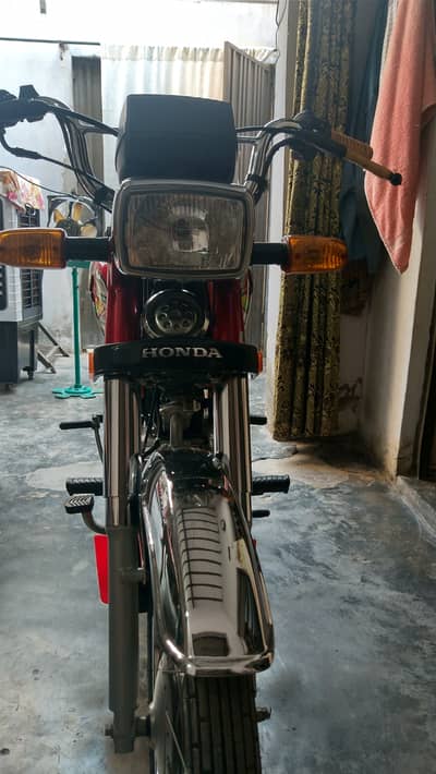 Honda CD 70 2023