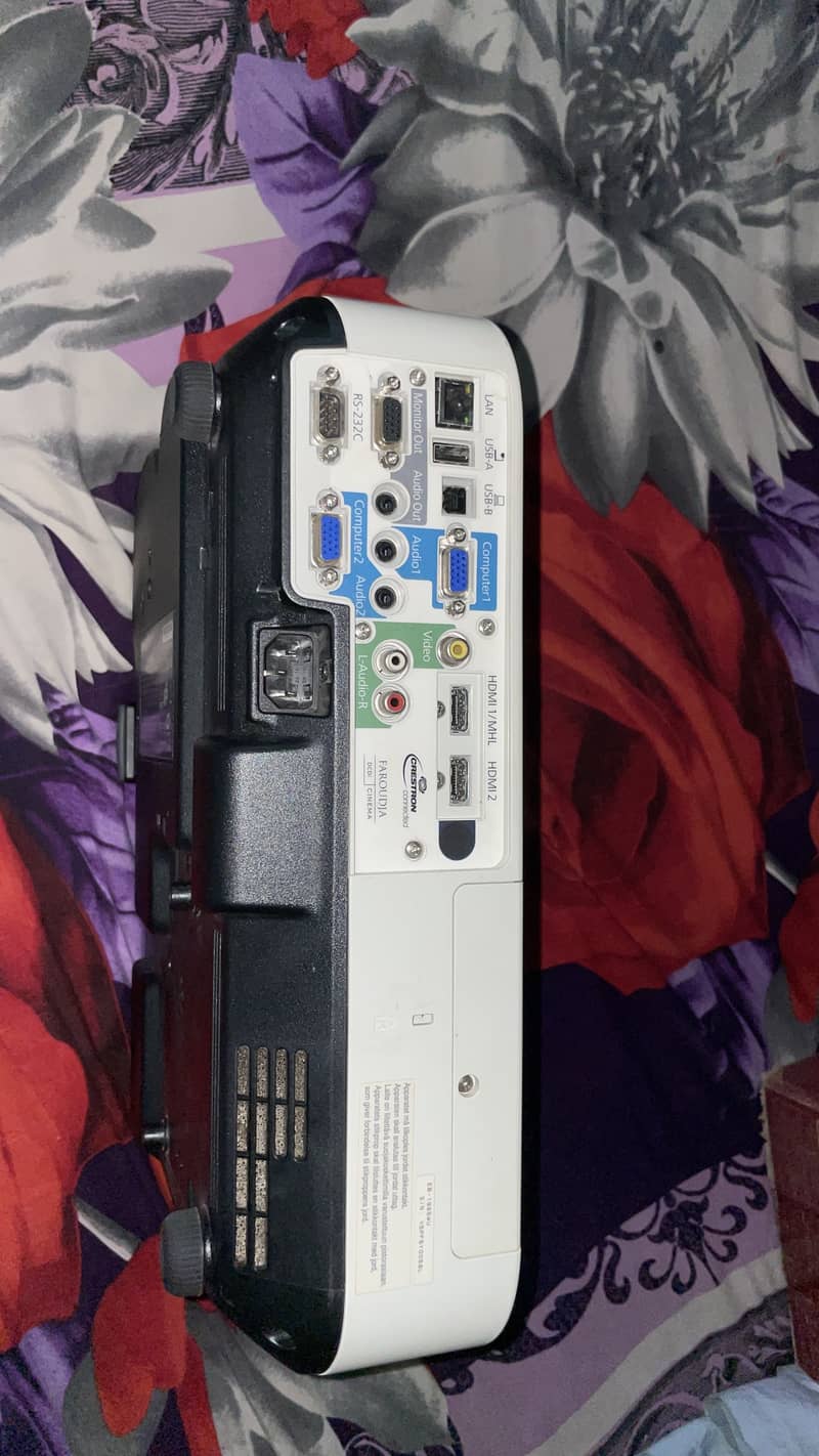 EB-1985WU 3