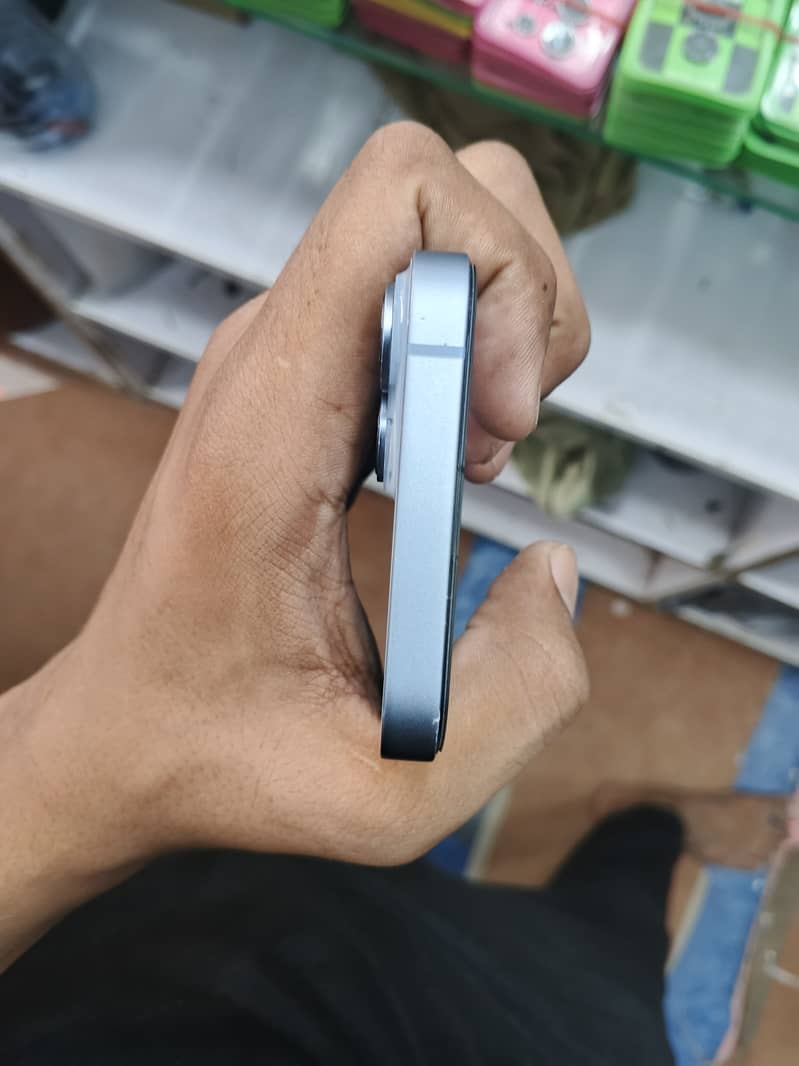 Apple iPhone 14 1