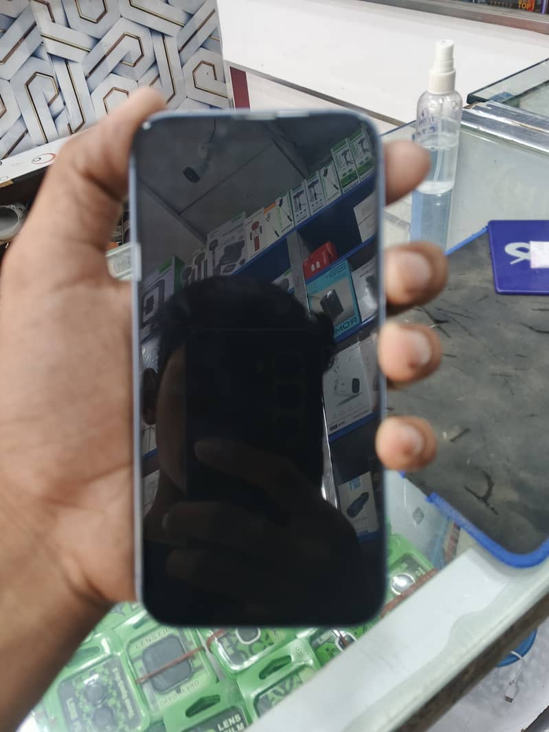 Apple iPhone 14 2