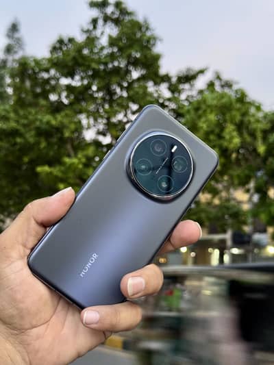 Honor Magic7 Pro 16/512 Snapdragon 8 elite