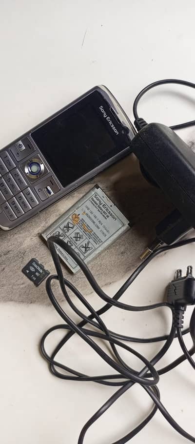  Sony Ericsson K610i Original – Classic Mobile For Sale