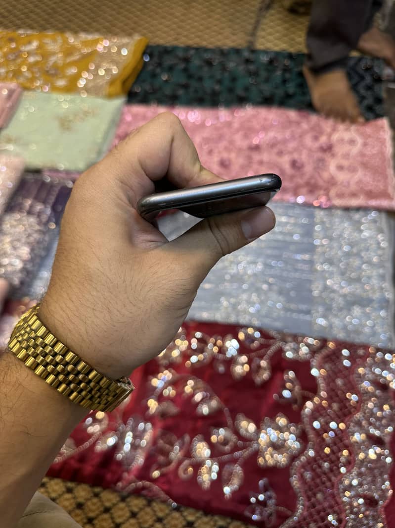 Apple iPhone 8 11