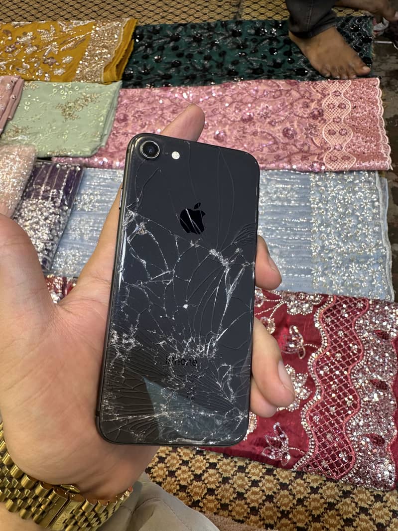 Apple iPhone 8 12